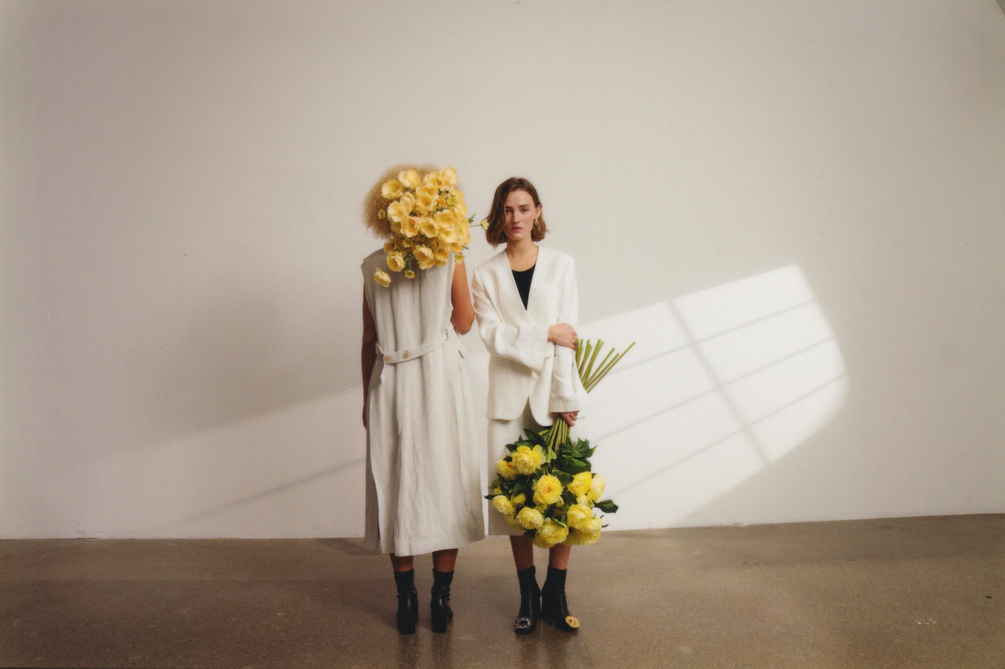 Shop lifelike artificial flower bouquets from Botané