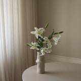 Elegant Lily Bouquet