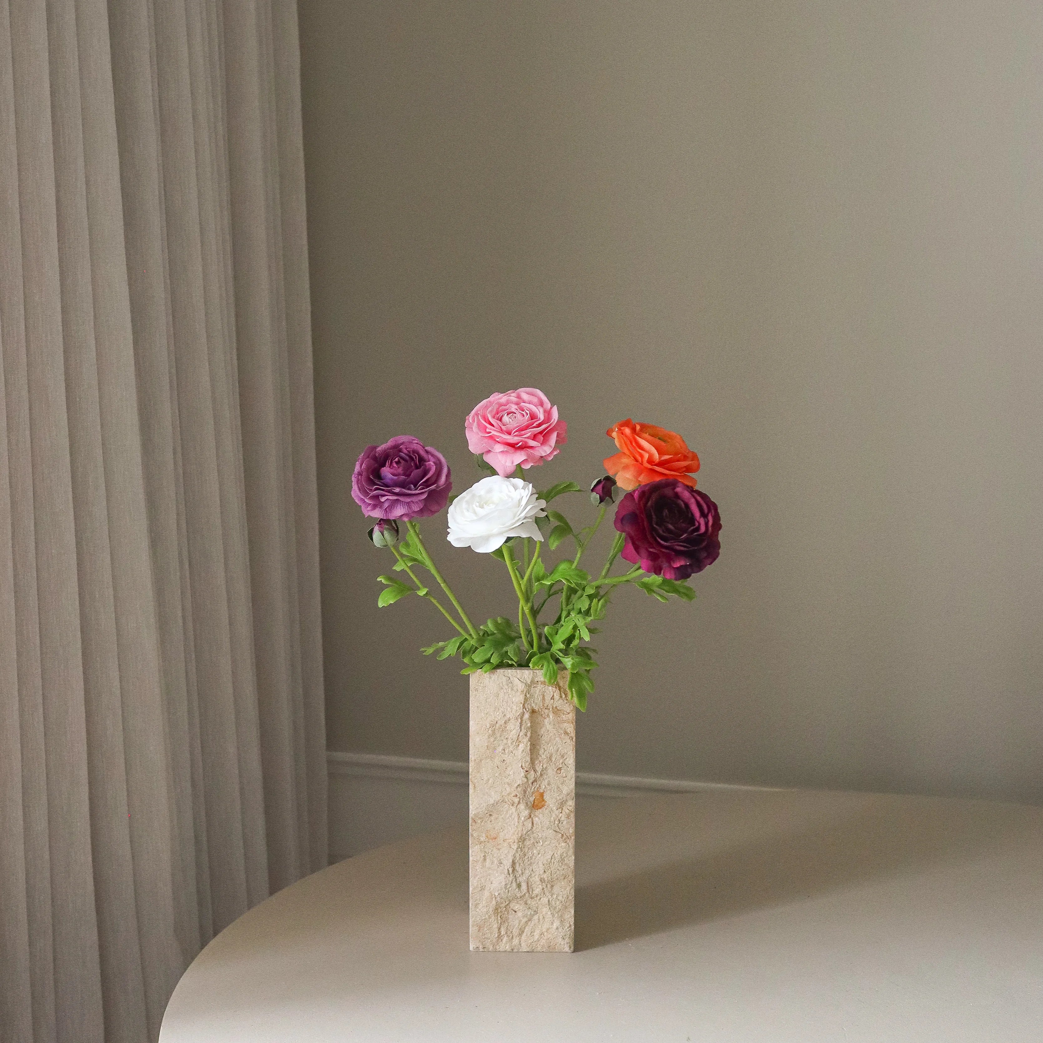 img-1|613f15d8