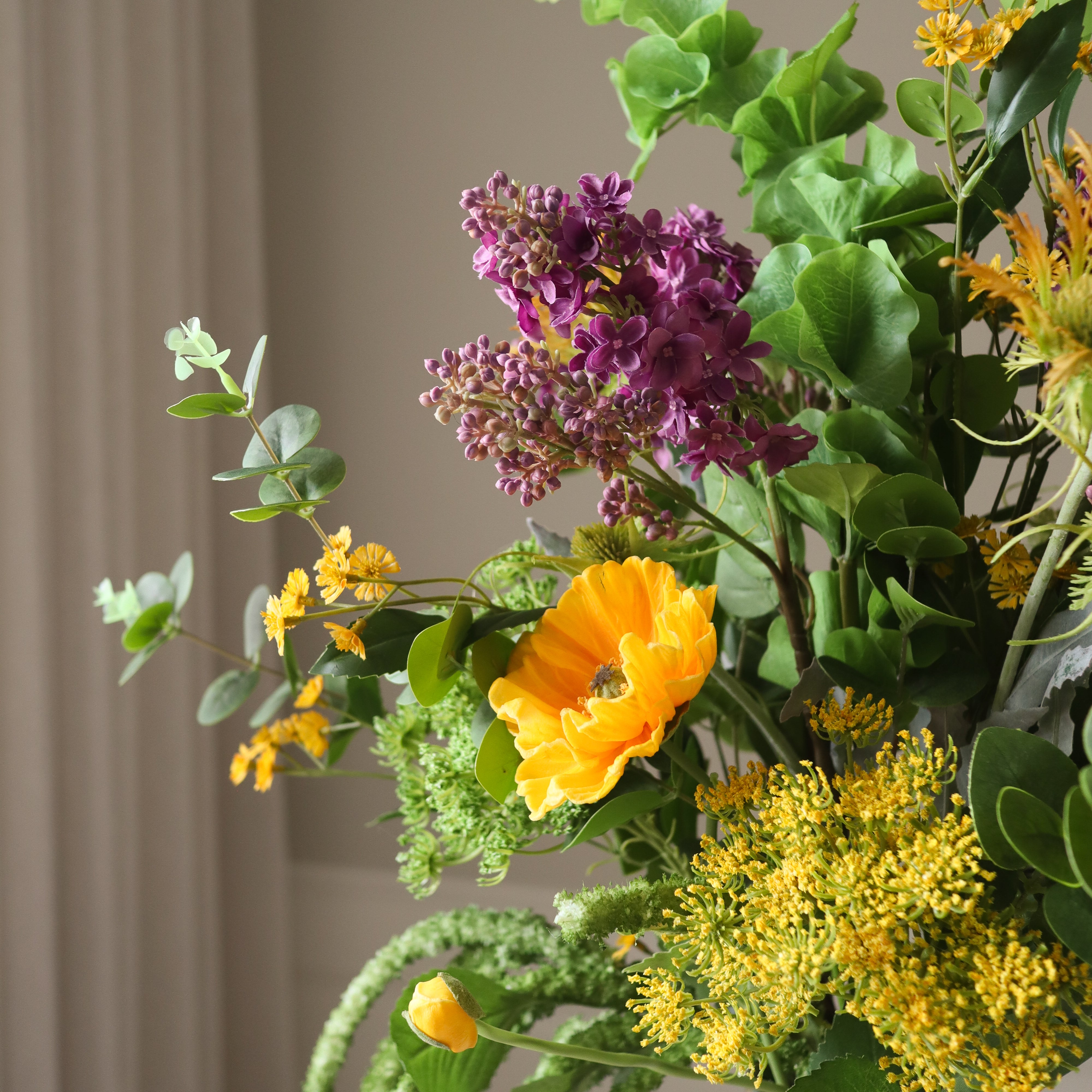 Shop lifelike artificial flower bouquets from Botané