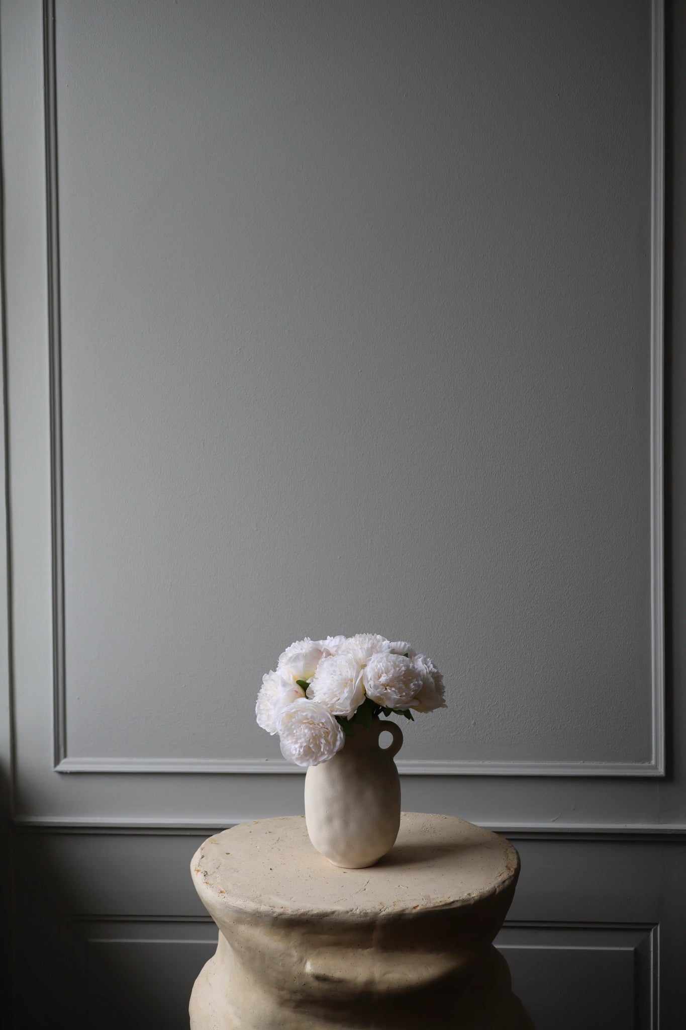 Allure Vase in White from Botané